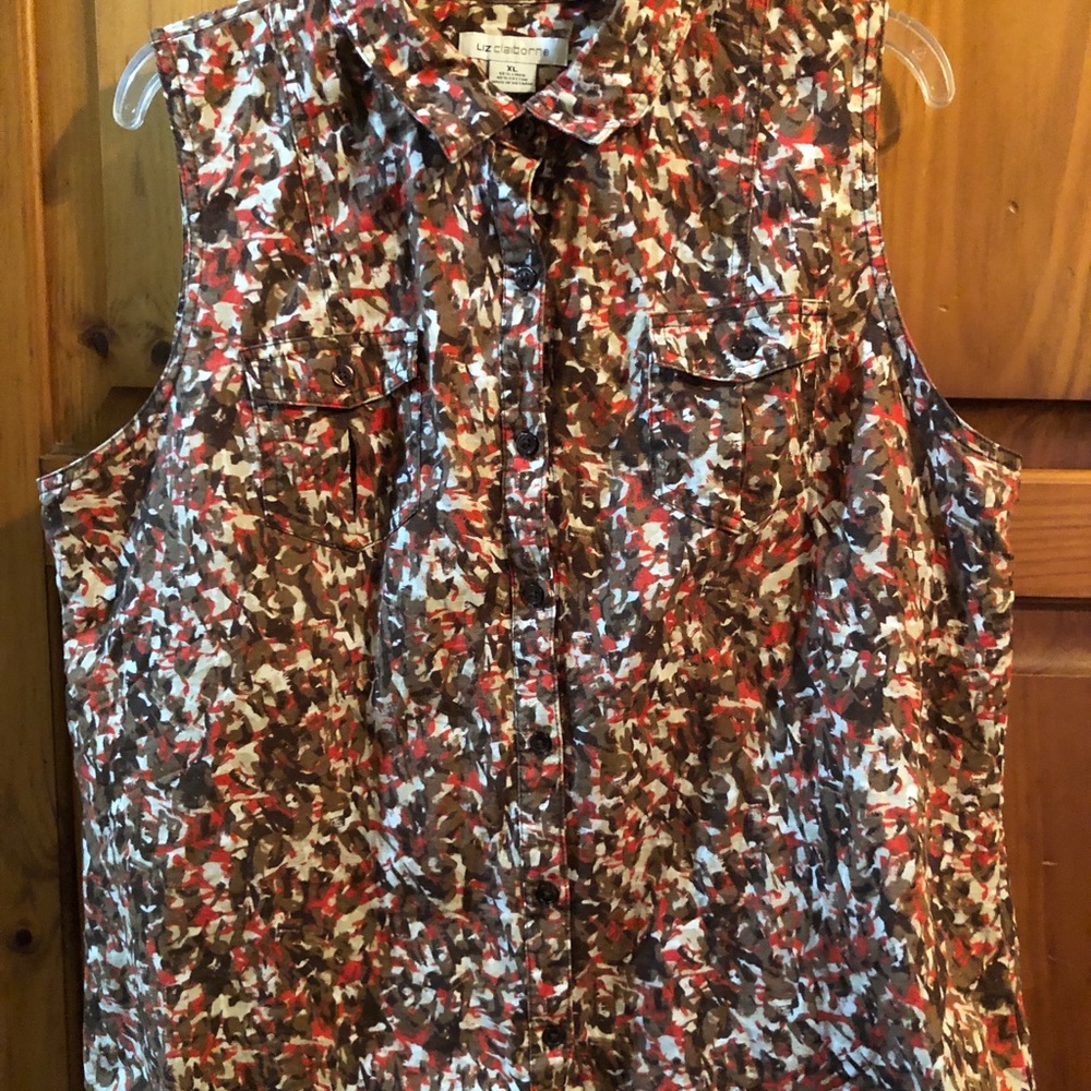 Liz Claiborne sleeveless top